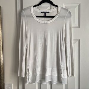 White House Black Market Women's white Long Sleeve Tee